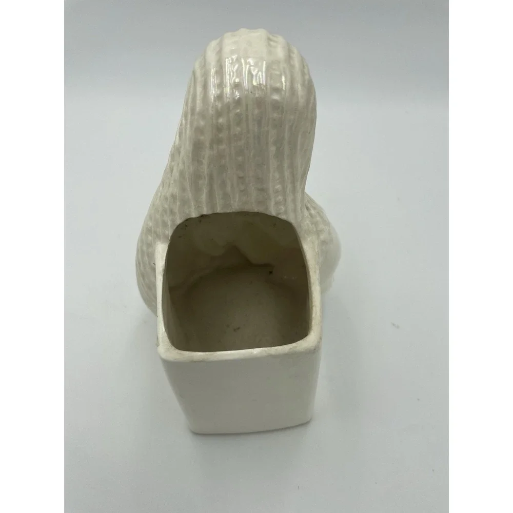Vintage Artmark‎ Virgin Mary Statute Planter Vase Handpainted Gold Gild